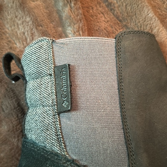 COLUMBIA Black Suede Waterproof Slip On Ankle Boot Sz 9 - Picture 14 of 14